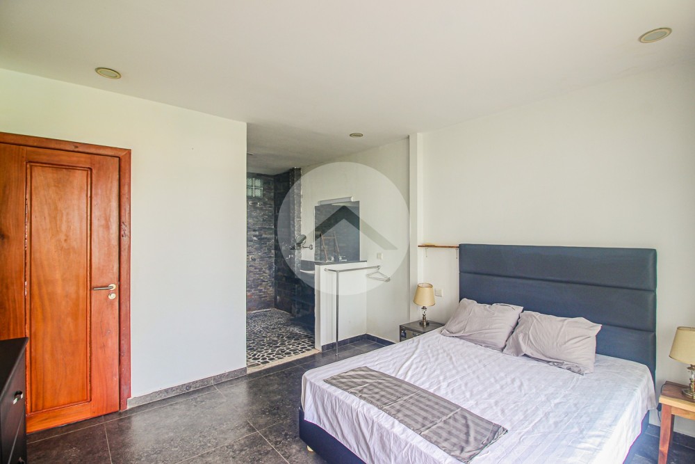 Renovated 2 Bedroom Apartment For Rent - Wat Phnom, Phnom Penh - Image 8