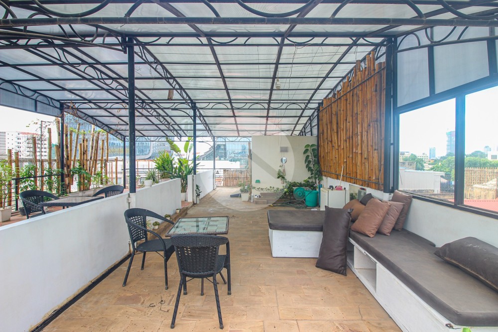 Renovated 2 Bedroom Apartment For Rent - Wat Phnom, Phnom Penh - Image 15
