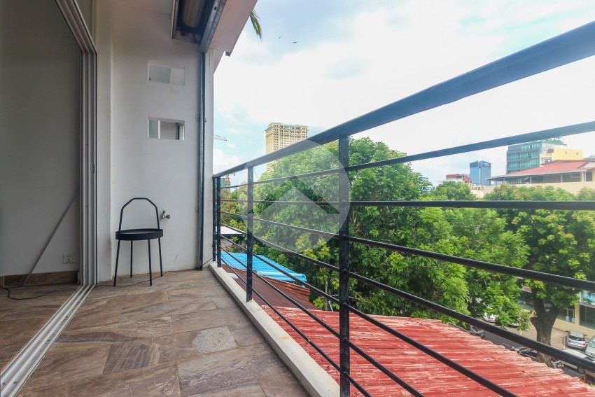 Renovated 2 Bedroom Apartment For Rent - Wat Phnom, Phnom Penh