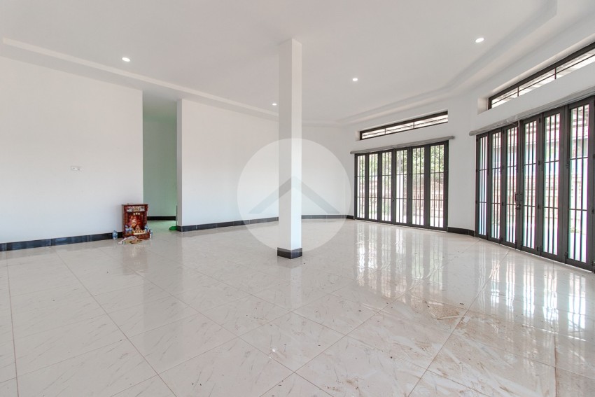 6 Bedroom Shophouse For Rent - Svay Dangkum, Siem Reap