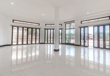 6 Bedroom Shophouse For Rent - Svay Dangkum, Siem Reap thumbnail