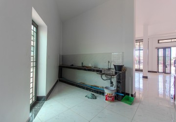 6 Bedroom Shophouse For Rent - Svay Dangkum, Siem Reap thumbnail