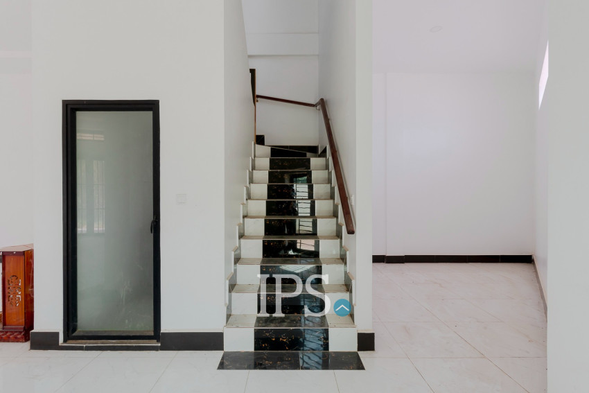 6 Bedroom Shophouse For Rent - Svay Dangkum, Siem Reap