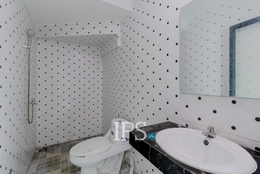 6 Bedroom Shophouse For Rent - Svay Dangkum, Siem Reap