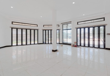 6 Bedroom Shophouse For Rent - Svay Dangkum, Siem Reap thumbnail
