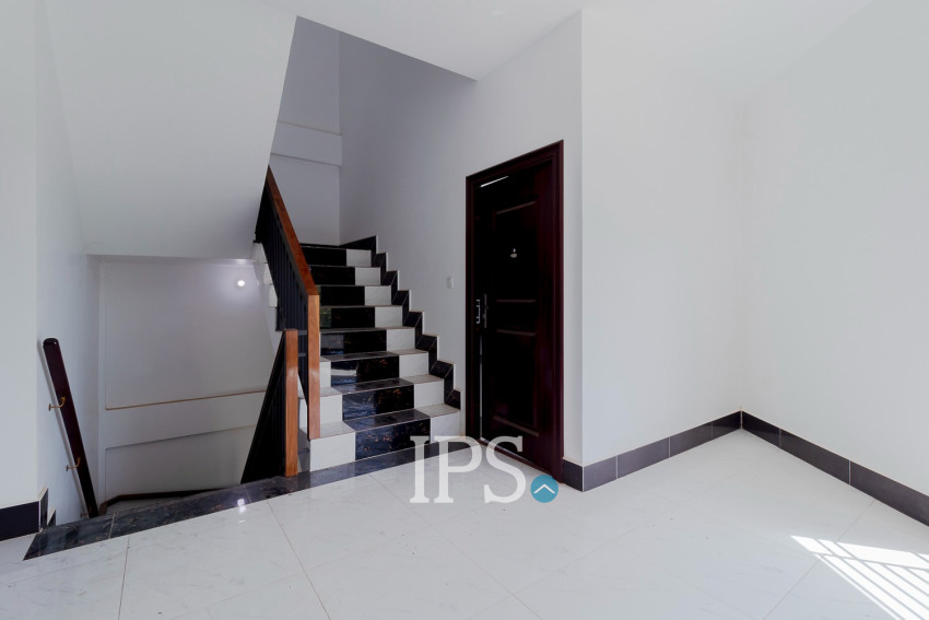 6 Bedroom Shophouse For Rent - Svay Dangkum, Siem Reap