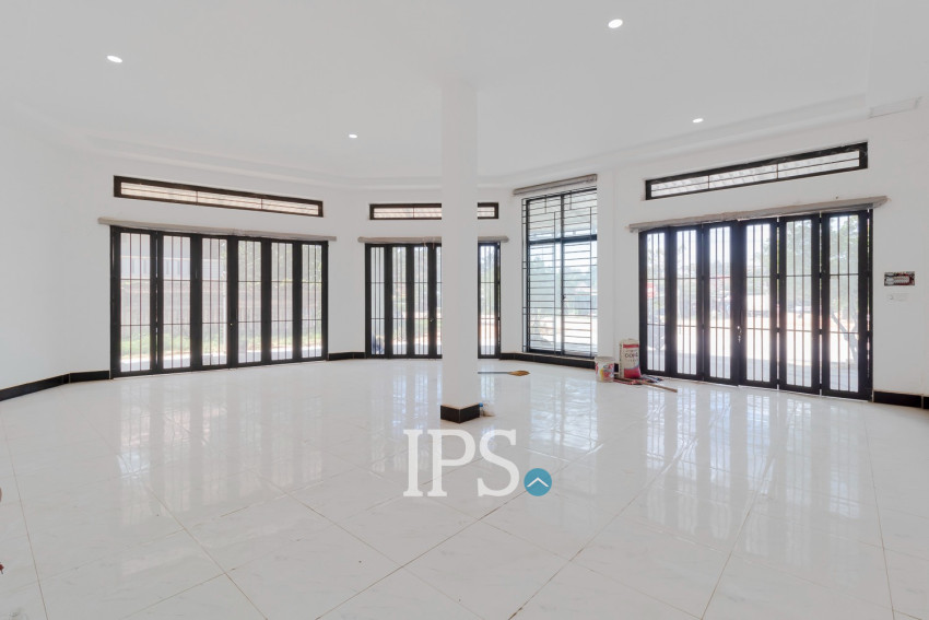 6 Bedroom Shophouse For Rent - Svay Dangkum, Siem Reap