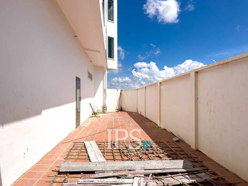 6 Bedroom Shophouse For Rent - Svay Dangkum, Siem Reap