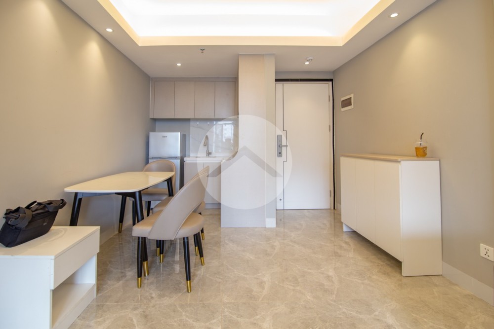 2 Bedroom Serviced Apartment For Rent - BKK1, Phnom Penh - Image 2