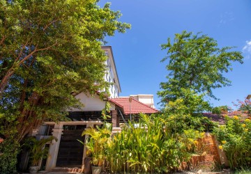 12 Bedroom Boutique Hotel  For Rent - Wat Bo, Siem Reap thumbnail