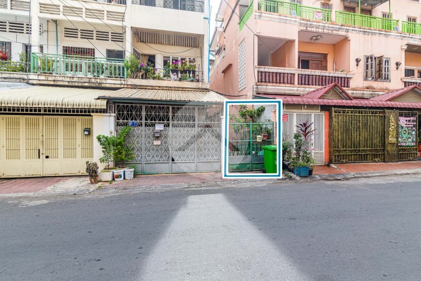 1 Bedroom Renovated Apartment For Rent - 7 Makara, Phnom Penh