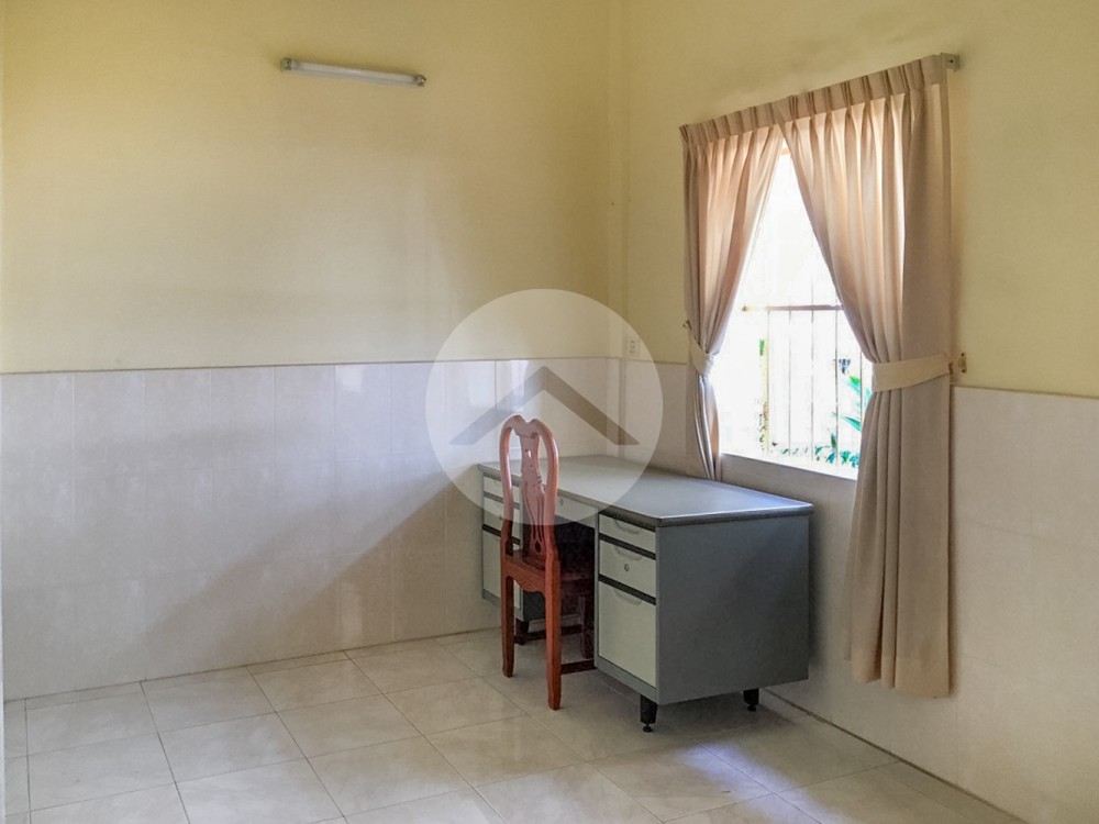 6 Bedroom Commercial Villa For Rent - Beoung Raing, Phnom Penh - Image 6 6 Bedroom Commercial Villa For Rent - Beoung Raing, Phnom Penh - Image 6