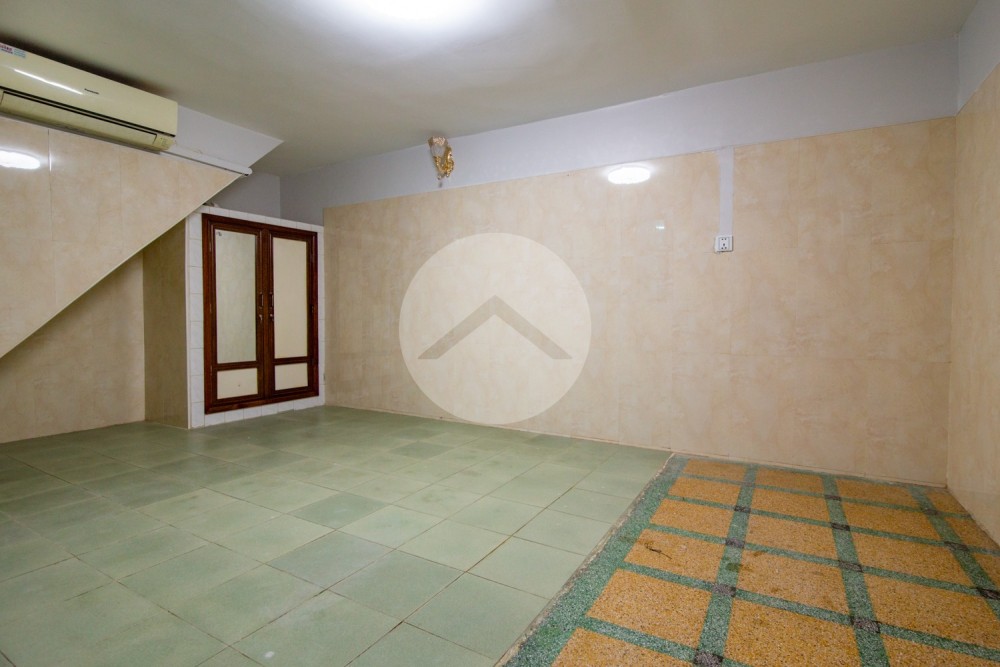 6 Bedroom Commercial  Villa For Rent - Boeung Raing, Phnom Penh - Image 7