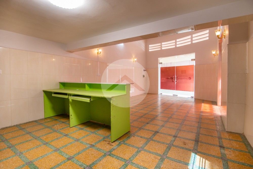 6 Bedroom Commercial  Villa For Rent - Boeung Raing, Phnom Penh - Image 6