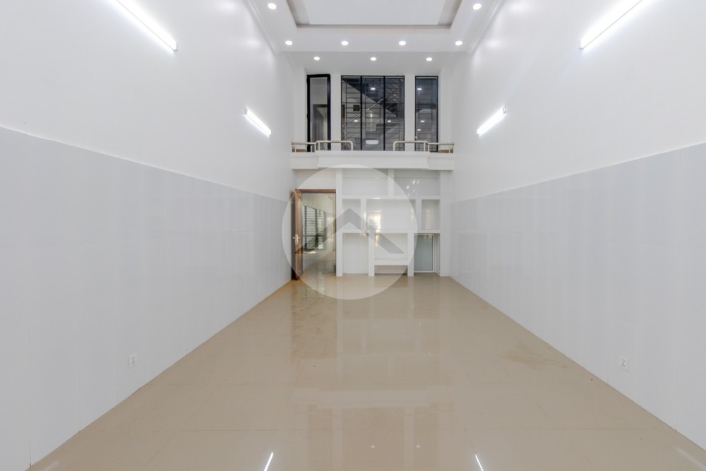 4 Bedroom Commercial Shophouse For Rent - Sala Kamreuk, Siem Reap - Image 2