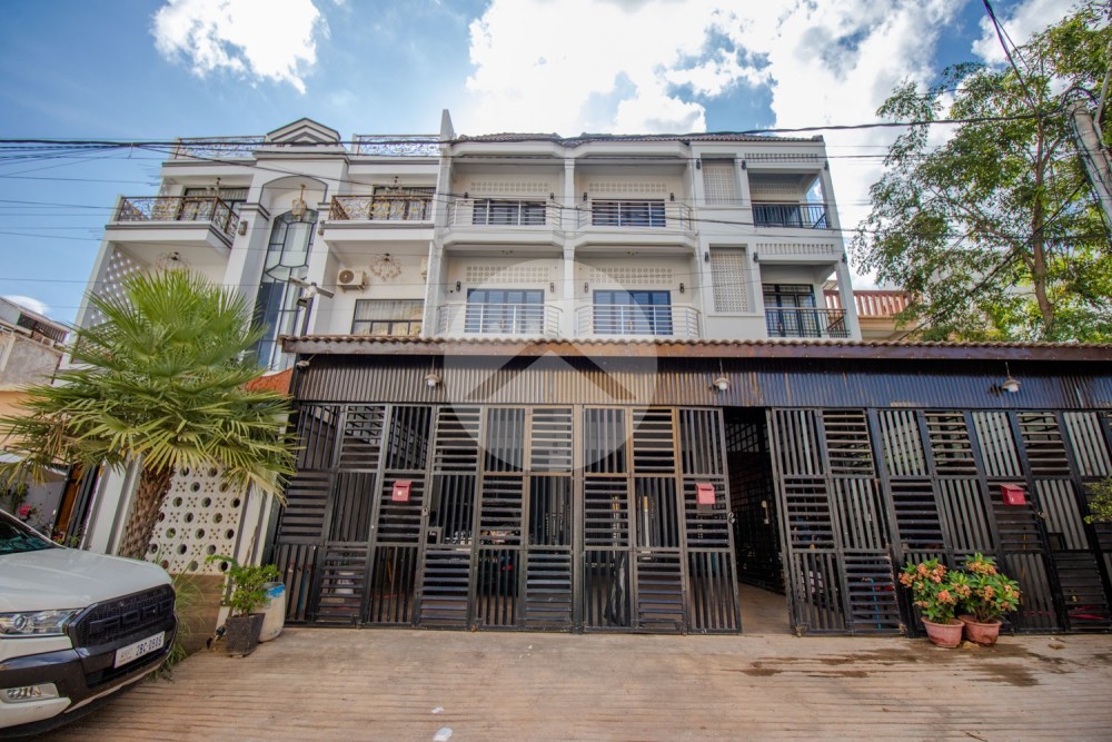 4 Bedroom Commercial Shophouse For Rent - Sala Kamreuk, Siem Reap
