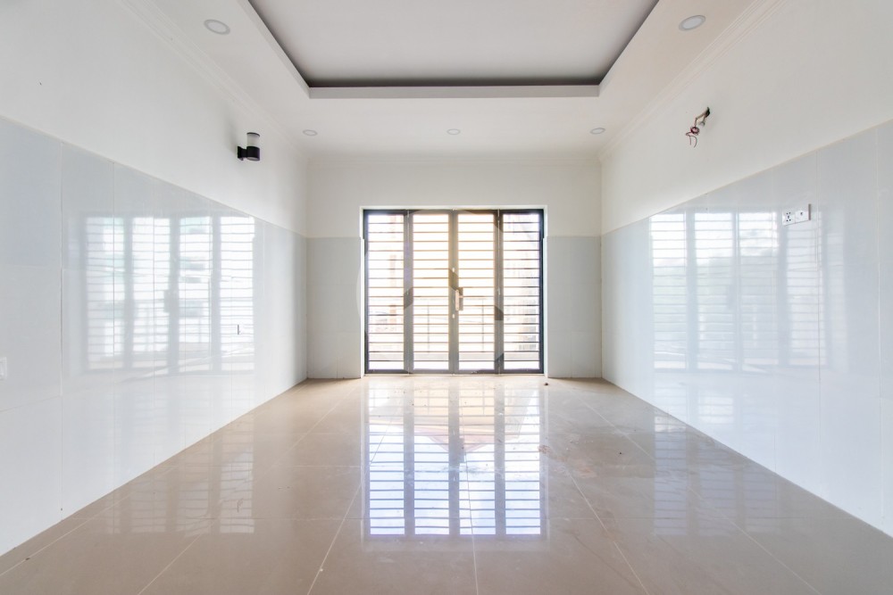 4 Bedroom Commercial Shophouse For Rent - Sala Kamreuk, Siem Reap - Image 15