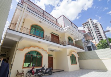 11 Bedroom Villa For Rent - Boeung Raing, Phnom Penh thumbnail