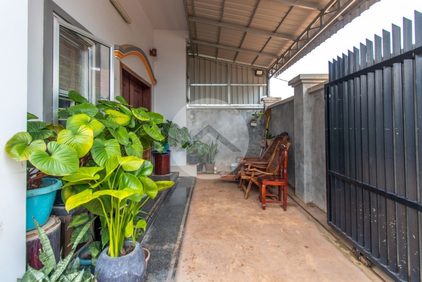 2 Bedroom Villa For Sale - Svay Dangkum, Siem Reap