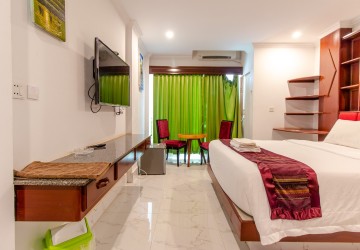 15 Bedroom Guesthouse For Rent - Svay Dangkum, Siem Reap thumbnail