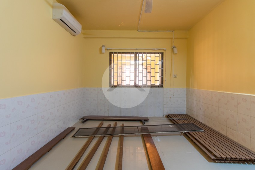 2 Bedroom Commercial Shophouse For Rent - Kouk Chak, Siem Reap