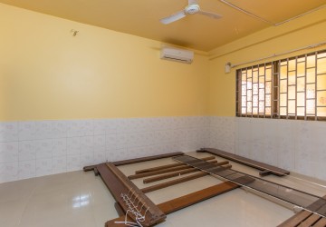 2 Bedroom Commercial Shophouse For Rent - Kouk Chak, Siem Reap thumbnail