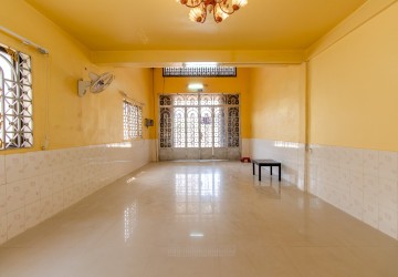 2 Bedroom Commercial Shophouse For Rent - Kouk Chak, Siem Reap thumbnail