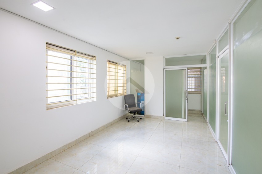 230sqm Office Space For Rent - Beoung Keng Kang1, Phnom Penh