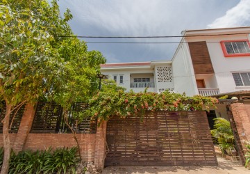 10 Unit Apartment Building For Rent - Road 60, Slor Kram, Siem Reap thumbnail