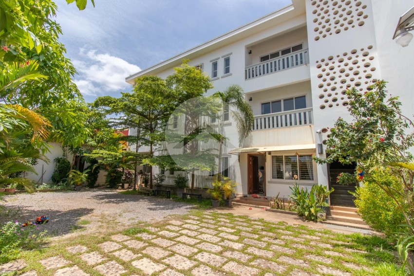 10 Unit Apartment Building For Rent - Road 60, Slor Kram, Siem Reap