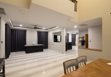 5 Bedroom House For Rent - Teuk Thla, Sen Sok, Phnom Penh thumbnail