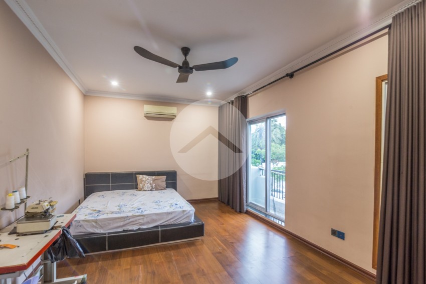 5 Bedroom House For Rent - Teuk Thla, Sen Sok, Phnom Penh