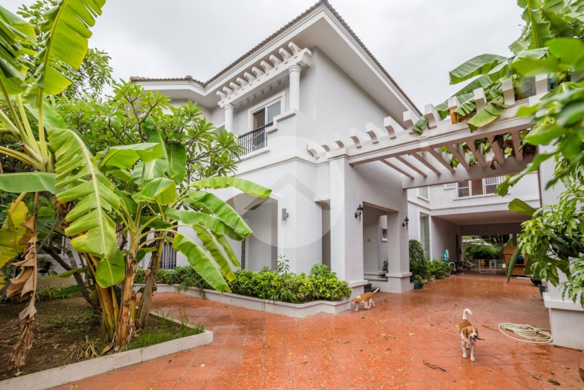 5 Bedroom House For Rent - Teuk Thla, Sen Sok, Phnom Penh