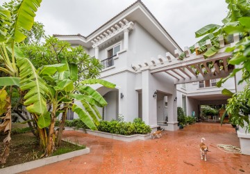 5 Bedroom House For Rent - Teuk Thla, Sen Sok, Phnom Penh thumbnail