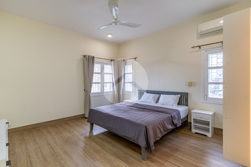 2 Bedroom Serviced Apartment For Rent - BBK1, Phnom Penh