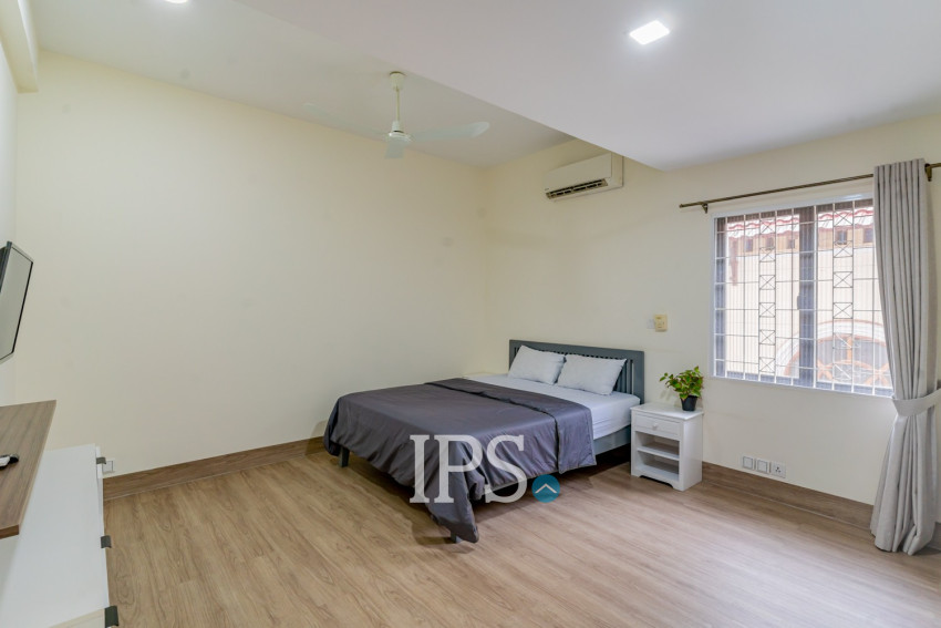 2 Bedroom Serviced Apartment For Rent - BKK1, Phnom Penh