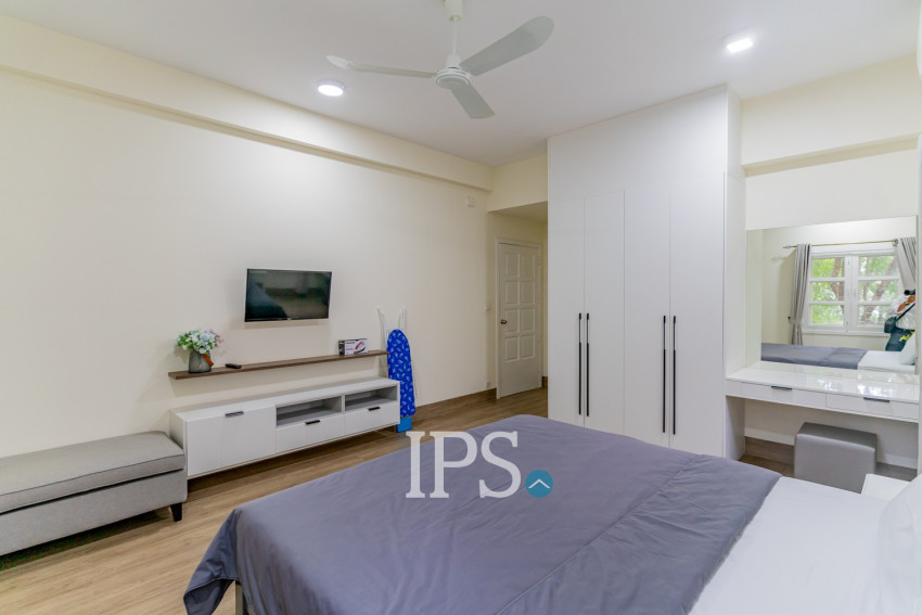 2 Bedroom Serviced Apartment For Rent - BKK1, Phnom Penh