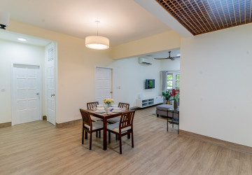 2 Bedroom Serviced Apartment For Rent - BKK1, Phnom Penh thumbnail