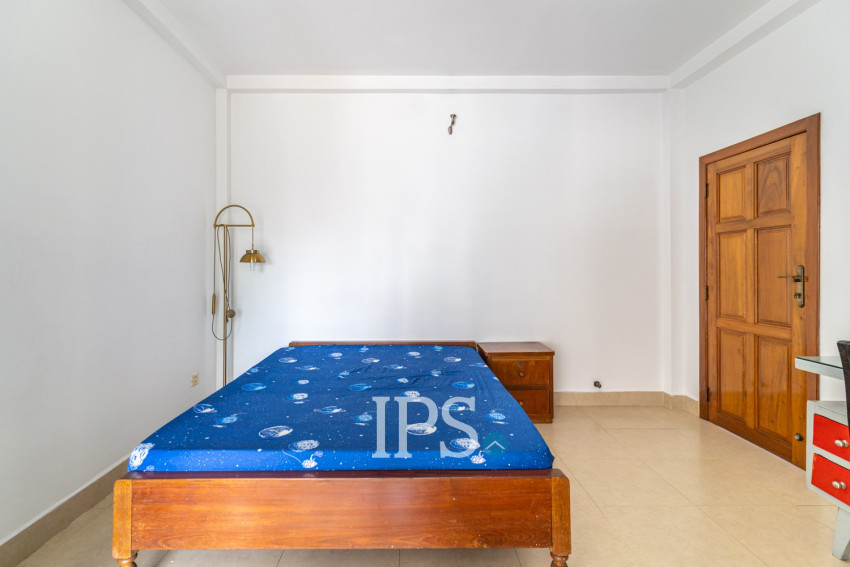 Renovated 2 Bedroom Apartment For Rent - Wat Phnom, Phnom Penh