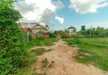 1754 Sqm Residential Land For Sale - Svay Dangkum, Siem Reap thumbnail