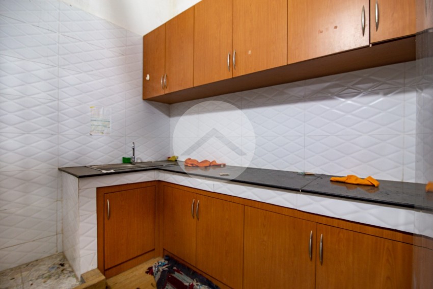 2 Bedroom Shophouse For Rent - Toul Tum Poung 2, Phnom Penh