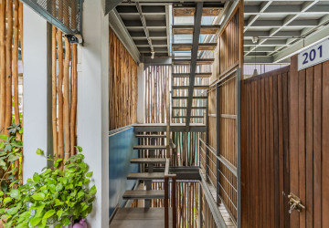 Loft 1 Bedroom Serviced Apartment For Rent - BKK3, Phnom Penh thumbnail