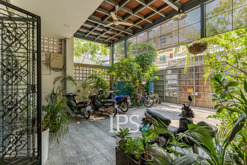 Loft 1 Bedroom Serviced Apartment For Rent - BKK3, Phnom Penh