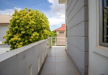 4 Bedroom Apartment Building For Rent - Slor Kram, Siem Reap thumbnail