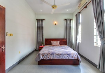 4 Bedroom Apartment Building For Rent - Slor Kram, Siem Reap thumbnail