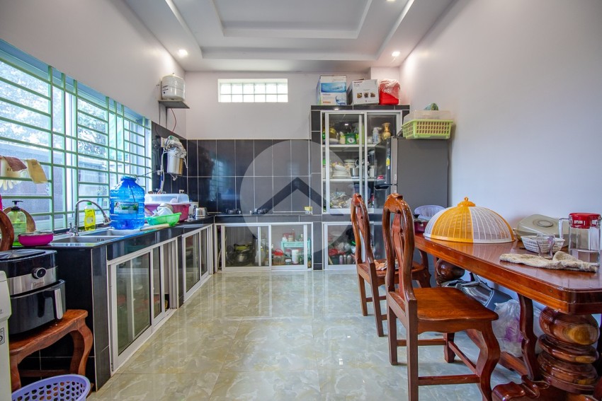 4 Bedroom Villa For Sale - Slor Kram, Siem Reap