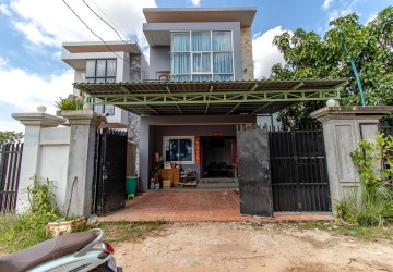 4 Bedroom Villa For Sale - Slor Kram, Siem Reap thumbnail