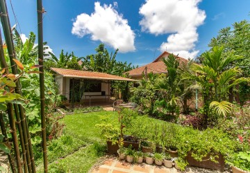 3 Bedroom House For Sale - Knart  Siem-Reap thumbnail