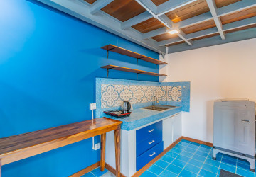 1 Bedroom Loft Apartment For Rent - BKK 3, Phnom Penh thumbnail