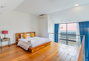 1 Bedroom Loft Apartment For Rent - BKK 3, Phnom Penh thumbnail